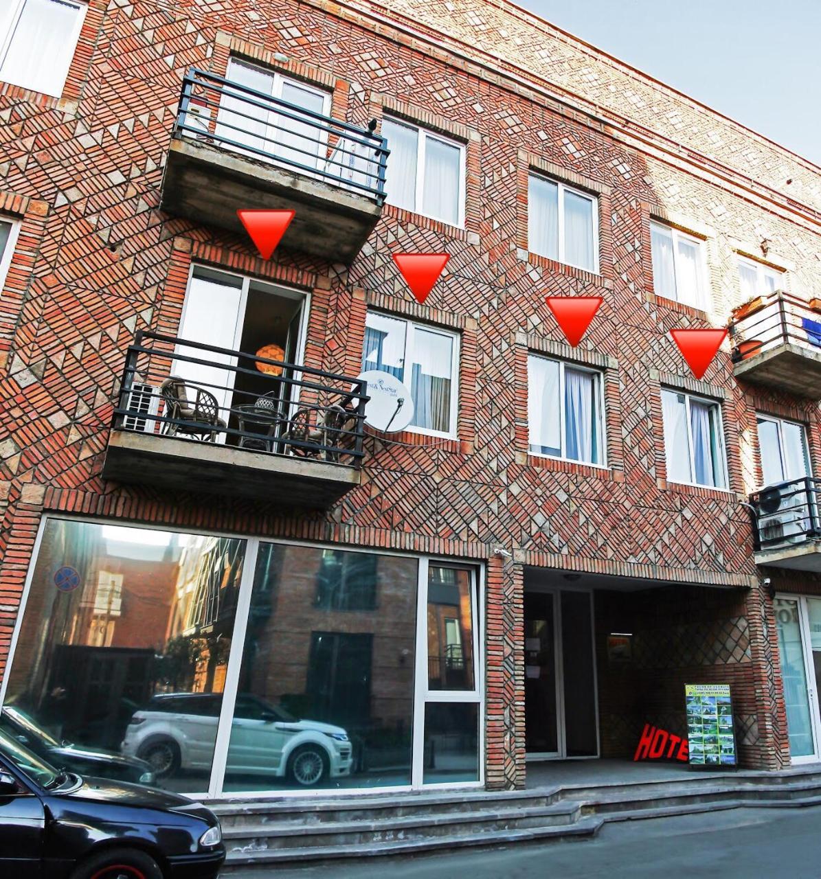 Old Tbilisi Trio Apartments Exteriör bild
